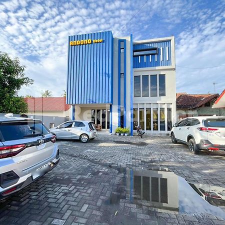 Hotel Andono Near Yia Mitra Reddoorz Temon Экстерьер фото